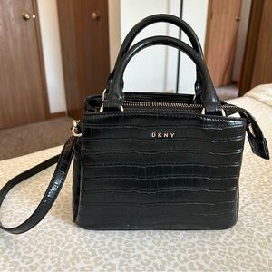 DKNY like new small black purse